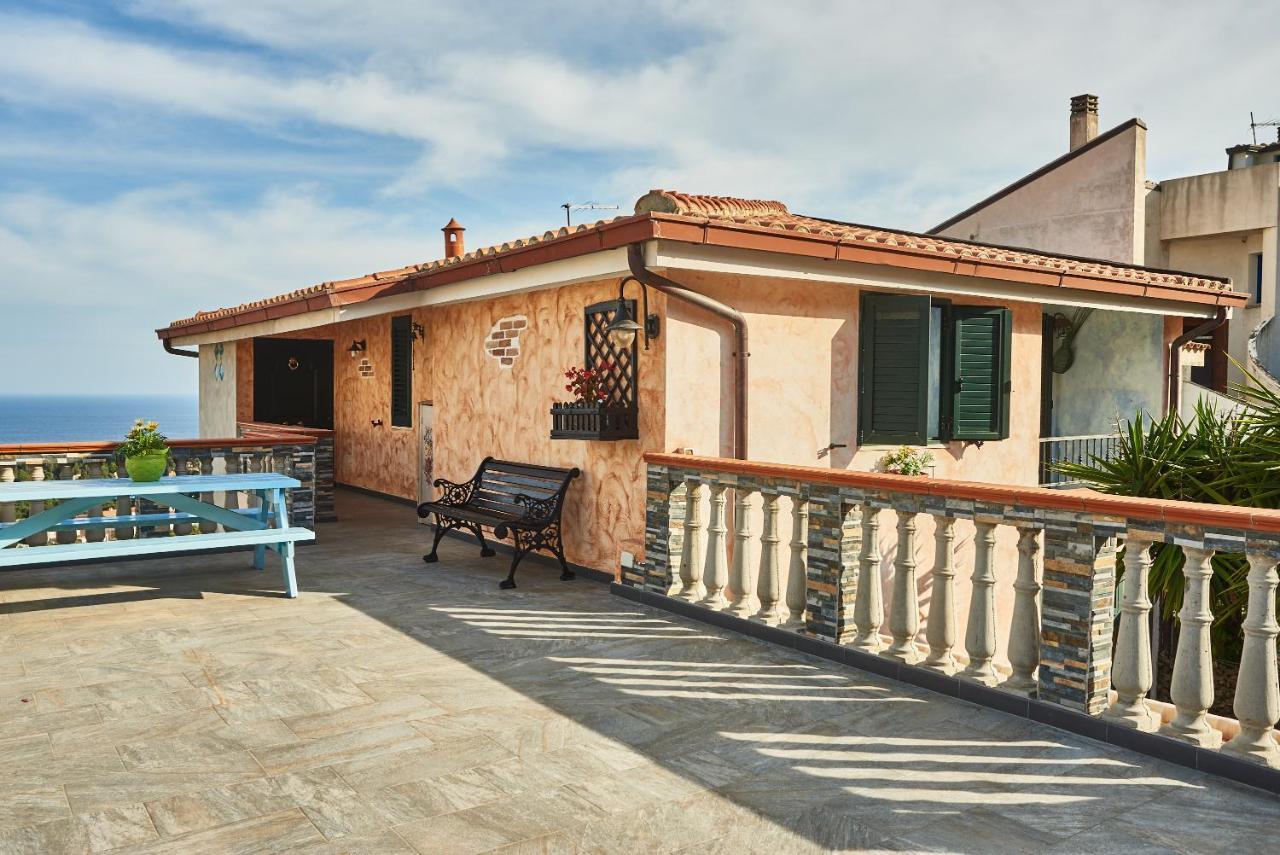 Villetta Vista Mare Кала-Гононе Экстерьер фото